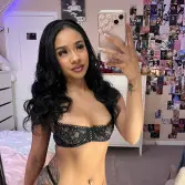 Verian escort in The Pearl